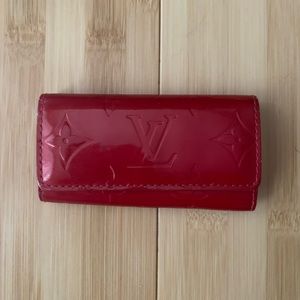 ❌SOLD❌ Louis Vuitton Vernis key holder